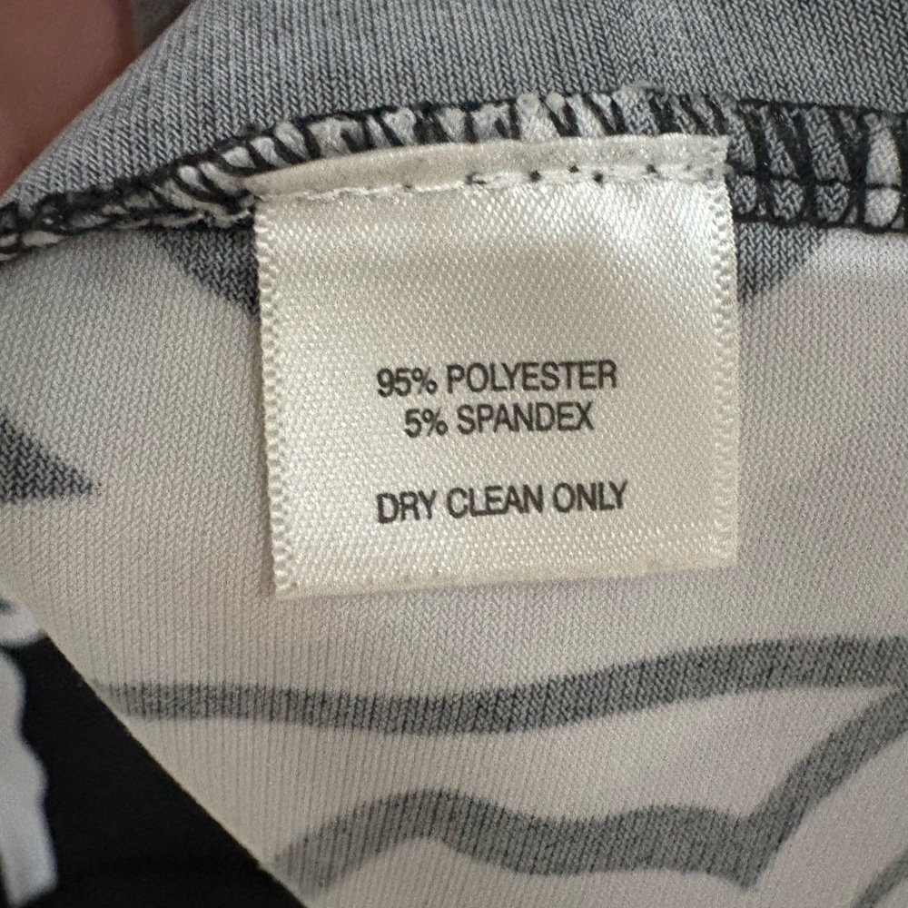 WHBM Black and White Long Sleeve Tunic - Picture 5 of 5